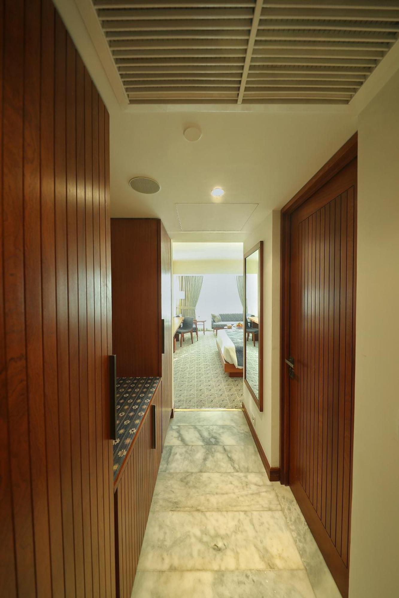Peshawar Serena Hotel Екстериор снимка