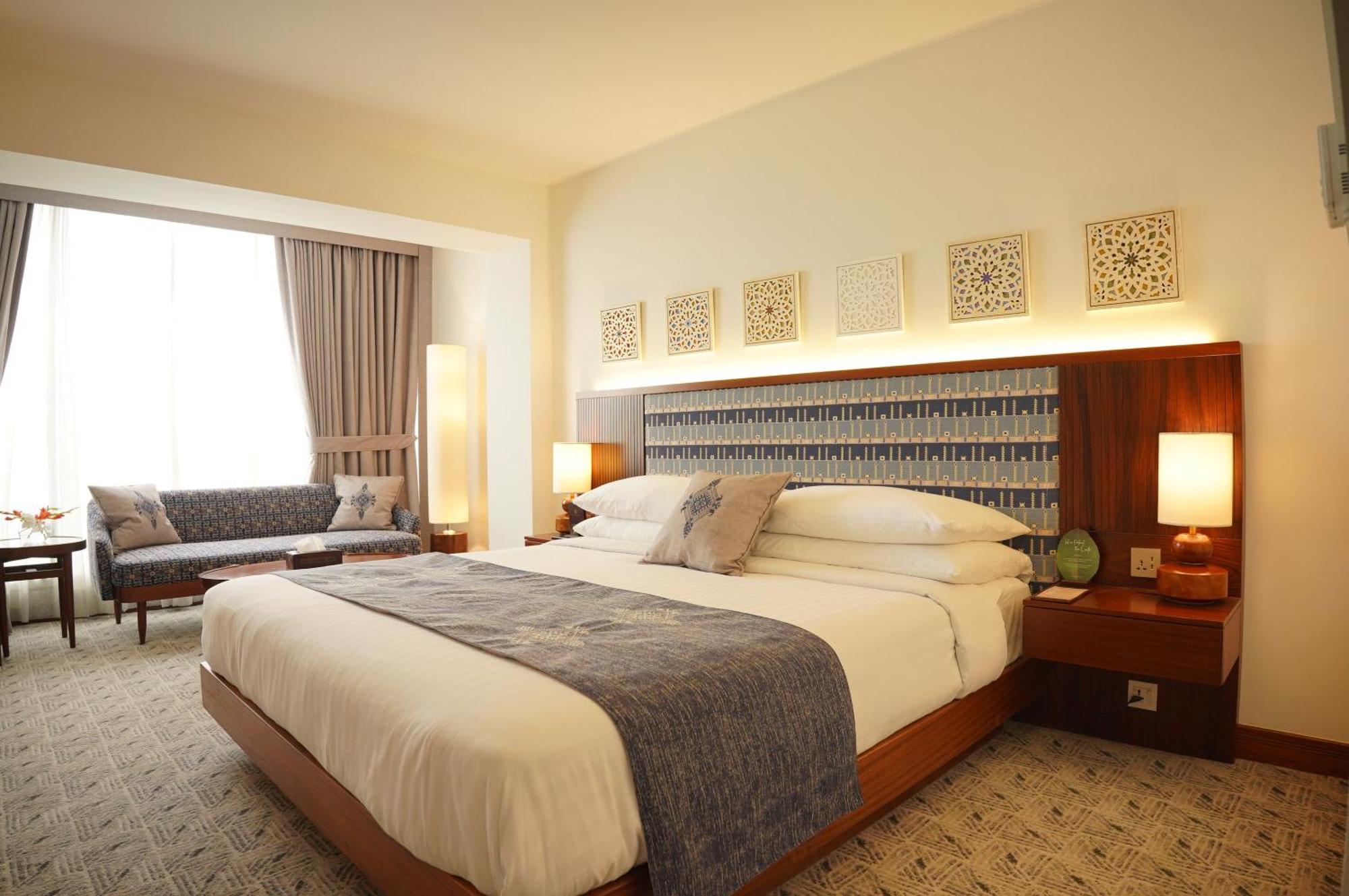 Peshawar Serena Hotel Екстериор снимка